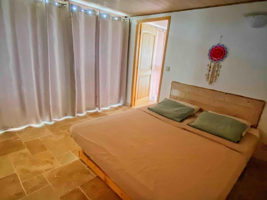 Bas De Villa Au Milieu Des Oliviers. Chateauneuf-Villevieille Eksteriør bilde